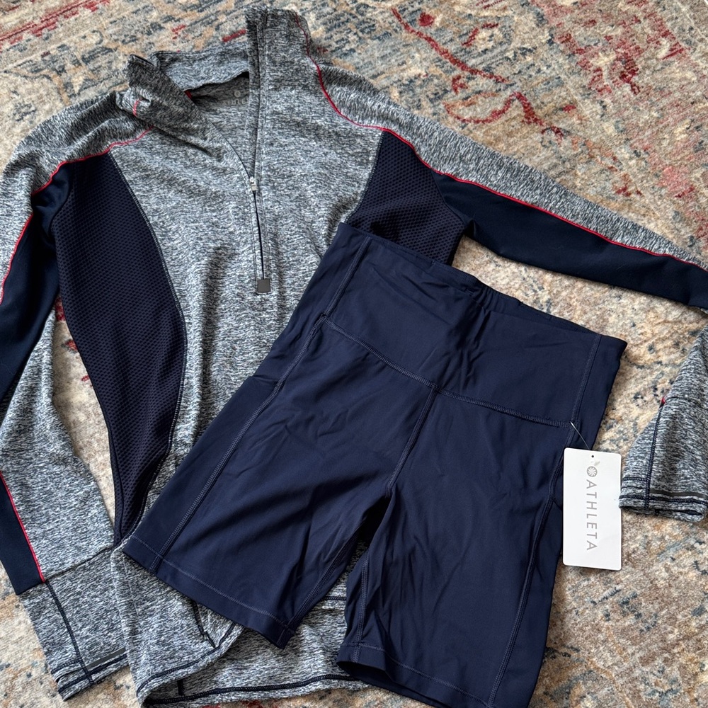 Athleta Heather Gray and Navy Workout Ensemble